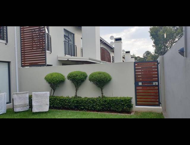3 BEDROOM TOWNHOUSE FOR SALE IN MORNINGHILL
